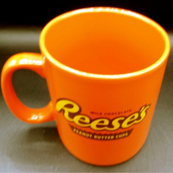 Reese's Milk Chocolate Peanut Butter Cup Orange Ceramic Mug Galerie 5 Inches - Picture 5 of 15